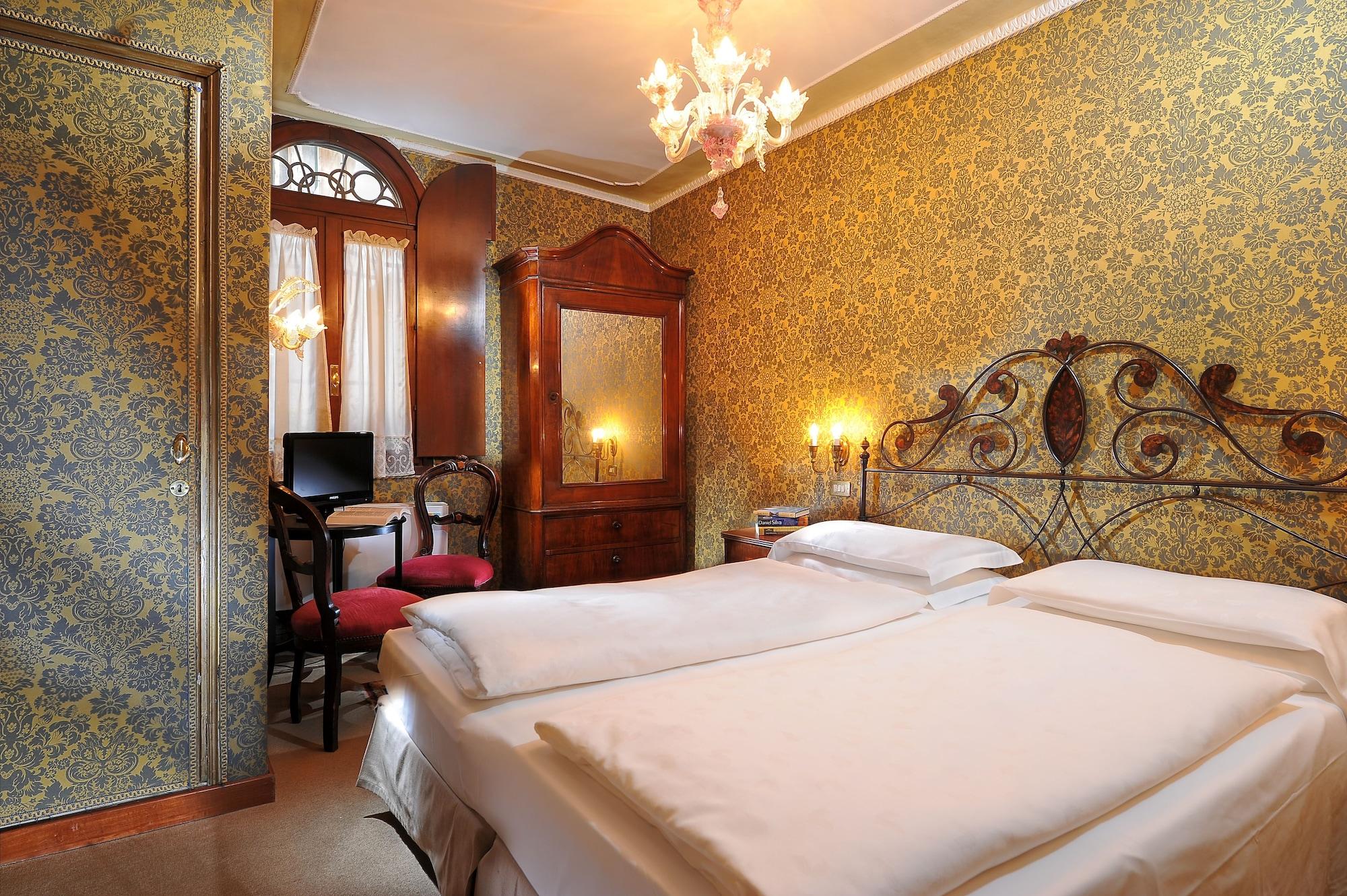 Hotel Flora Venezia Esterno foto